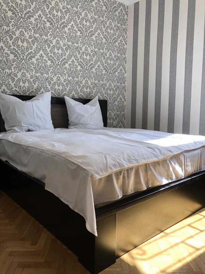 Apartment Old 쿠타이시 외부 사진