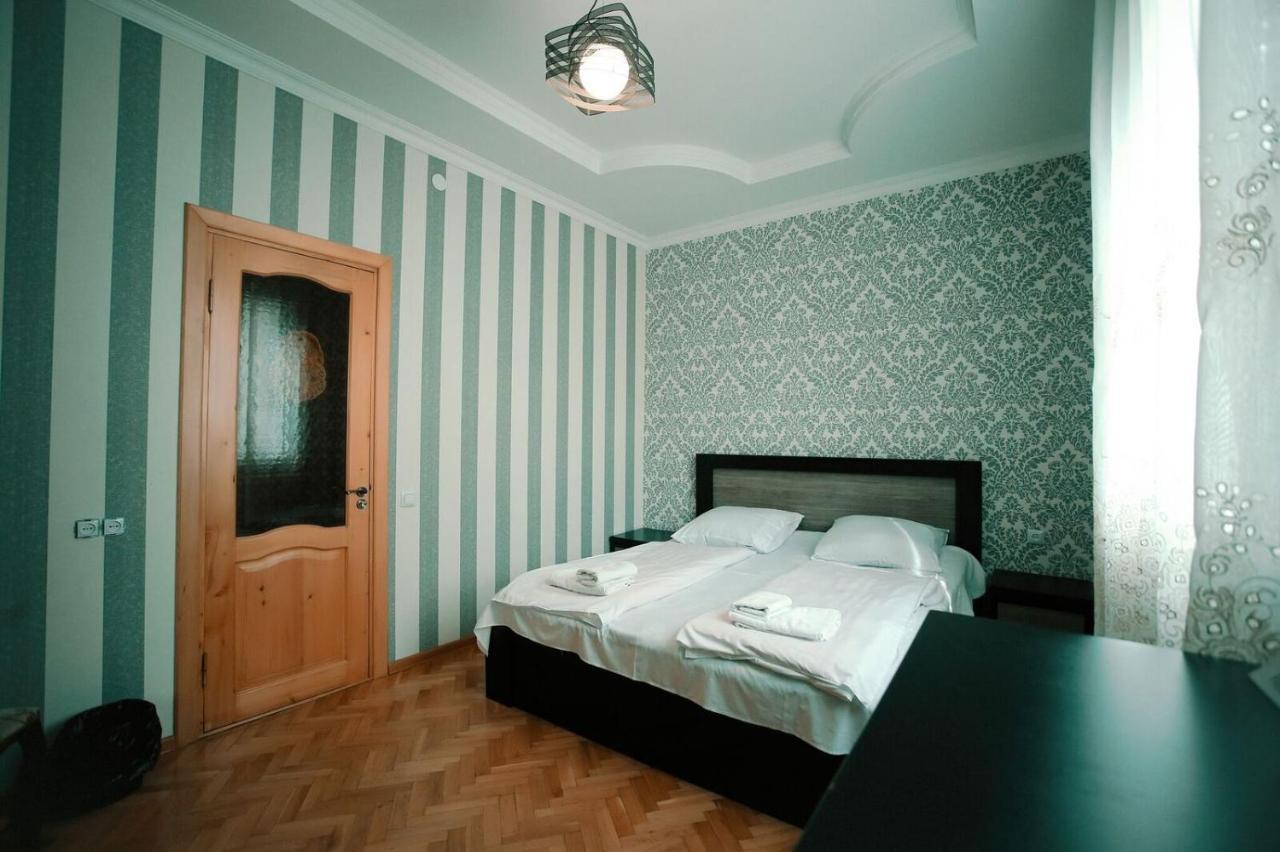 Apartment Old 쿠타이시 외부 사진